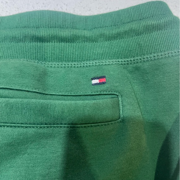 Tommy Hilfiger sweatpants - Picture 2 of 3